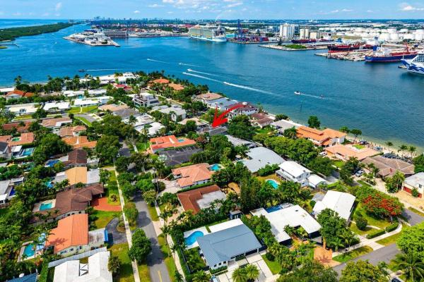 Harbour Heights, 1940 Harbourview Dr, Fort Lauderdale, Florida 33316, image 2