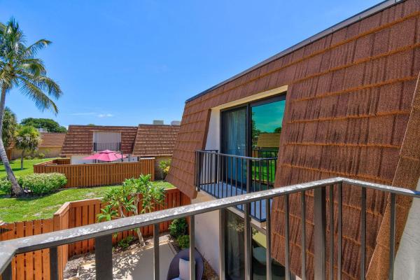 Tequesta Hills, 3900 SE County Line Rd #22a, Jupiter, Florida 33469, image 2