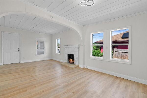 Gray, 1011 22nd St, West Palm Beach, Florida 33407, image 3
