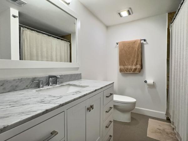Oakland Forest Club, 3017 N Oakland Forest Dr #308, Oakland Park, Florida 33309, image 2