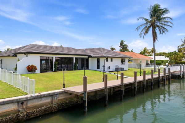 Palm Beach Isles, 1170 Fairview Ln, Riviera Beach, Florida 33404, image 3
