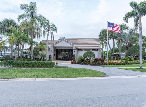 Brighton Lakes, 10860 Stafford Cir N, Boynton Beach, Florida 33436, image 2