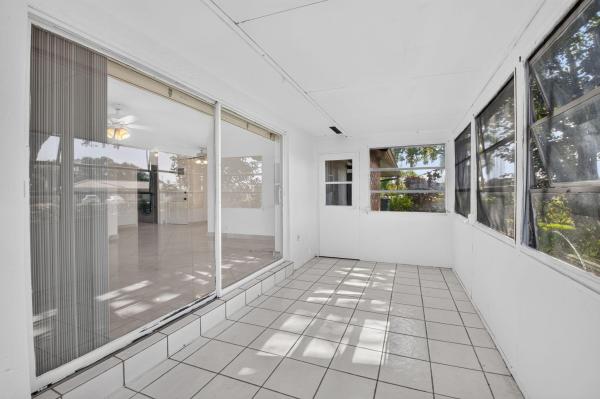 Knob Hill Club, 300 NW 42nd St, Boca Raton, Florida 33431, image 1