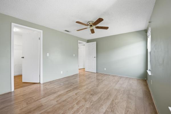 Le Chalet, 5053 N Saint John Ave Ave, Boynton Beach, Florida 33472, image 2