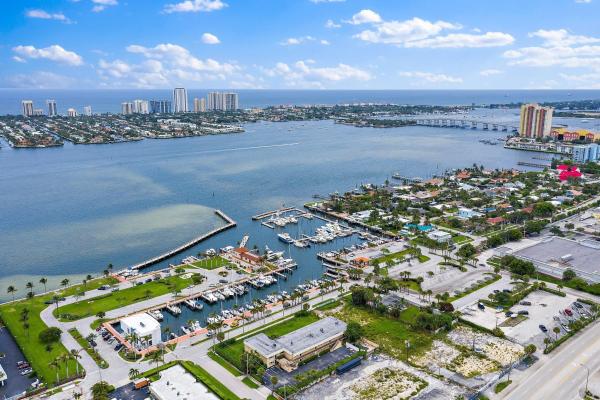 Lake Harbour Towers South, 301 Lake Shore Dr #802, Lake Park, Florida 33403, image 2