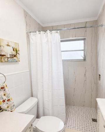 Seventeenth Green, 1450 Atlantic Shores Blvd #212, Hallandale Beach, Florida 33009, image 2