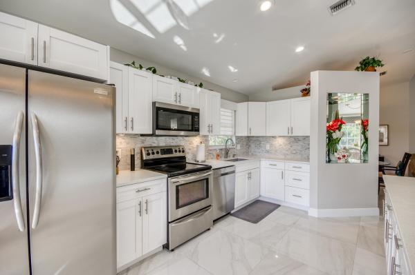 Legends, 208 Legendary Cir, Palm Beach Gardens, Florida 33418, image 1