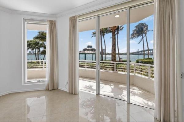 Marina Grande Club & Residences, 2650 Lake Shore Dr #106, Riviera Beach, Florida 33404, image 2