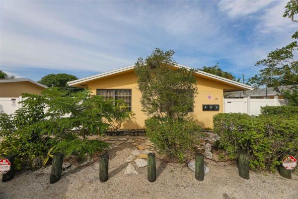 Central Oakland Park, 805 NE 40th St #1-3, Oakland Park, Florida 33334, image 1