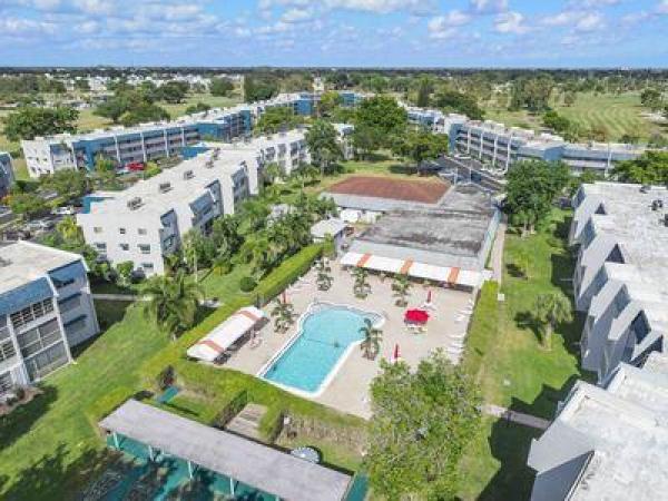 Oriole Golf & Tennis Club 1, 7837 Golf Circle Dr #212, Margate, Florida 33063, image 3