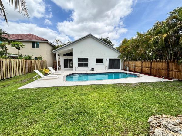 Coral Lake Estates At Carolina, 2990 NW 68th Ave, Margate, Florida 33063, image 2