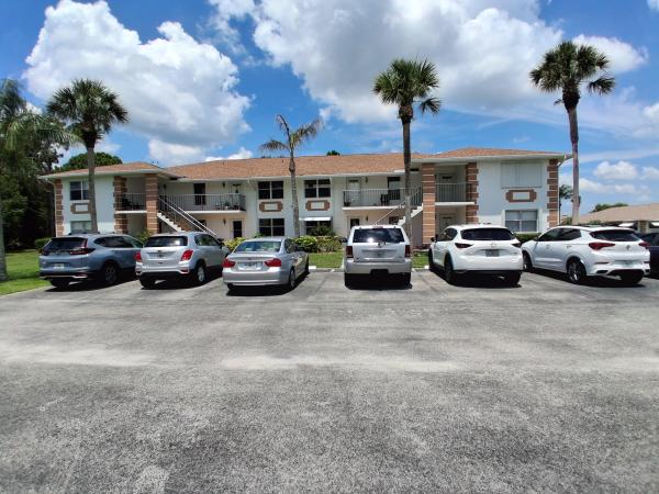 High Point Of Fort Pierce, 533 S Lakes End Dr #E2, Fort Pierce, Florida 34982, image 1