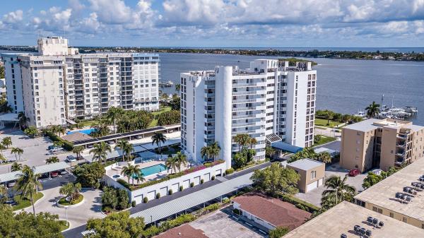 Harbor Towers & Marina, 3901 S Flagler Dr #505, West Palm Beach, Florida 33405, image 2