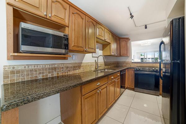 Boca Bayou, 6 Royal Palm Way #211, Boca Raton, Florida 33432, image 1