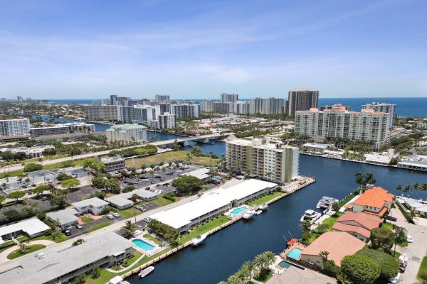 Lafayette Arms, 2866 NE 30th St #4, Fort Lauderdale, Florida 33306, image 3