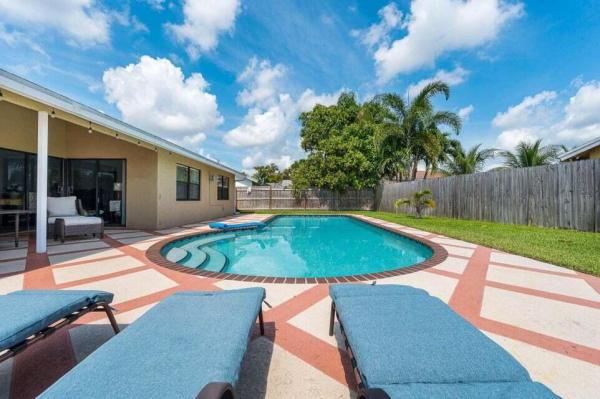 American Homes At Southwind Lakes, 9102 Bedford Dr, Boca Raton, Florida 33434, image 3