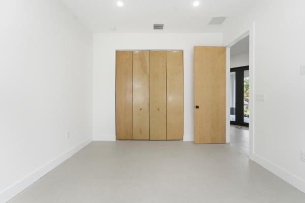 Seminole Heights, 710 Talladega St, West Palm Beach, Florida 33405, image 2