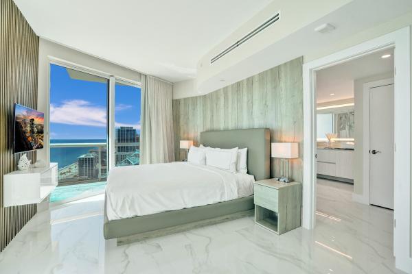 The Q Club Resort & Residences, 505 N Fort Lauderdale Beach Blvd #2500, Fort Lauderdale, Florida 33304, image 1