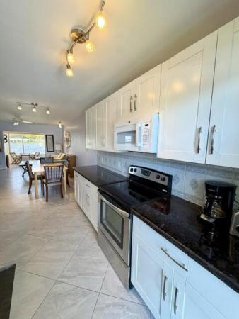 Leisureville Lake, 1116 Lake Ter #114, Boynton Beach, Florida 33426, image 1
