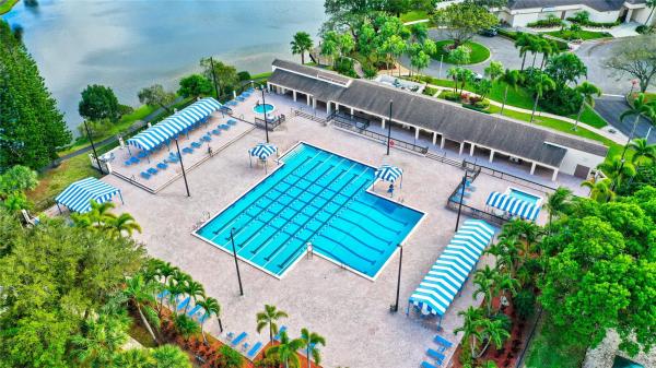 Karanda Village 4, 4049 N Carambola Cir, Coconut Creek, Florida 33066, image 3