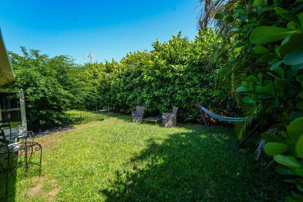 Kelsey City, 722 Greenbriar Dr, Lake Park, Florida 33403, image 2