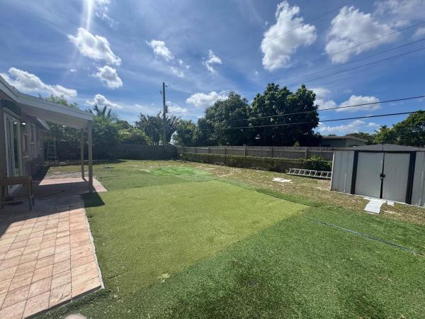 Bonnie Loch, 330 NW 38th St, Deerfield Beach, Florida 33064, image 2