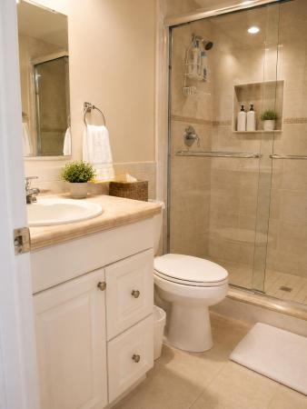 Palm-Aire Country Club 9, 804 Cypress Blvd #104, Pompano Beach, Florida 33069, image 1