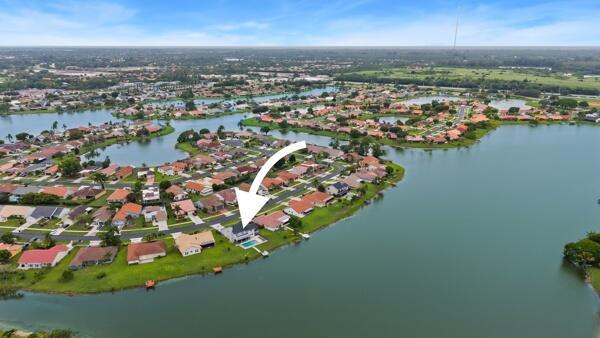 8497 Bonita Isle Dr, Lake Worth, Florida 33467, image 2