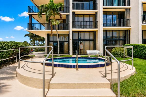 Atlantic View Beach Club, 5047 N Highway A1a #1704, Fort Pierce, Florida 34949, image 3