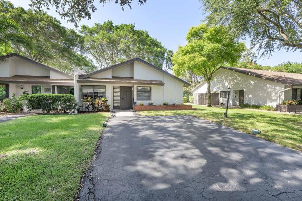 Shadywoods 2, 4149 Palm Forest Dr S, Delray Beach, Florida 33445, image 2
