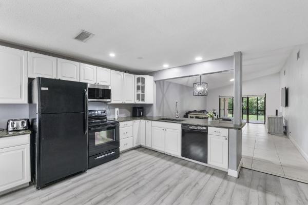 Shadywoods 2, 4148 Palm Forest Dr, Delray Beach, Florida 33445, image 1