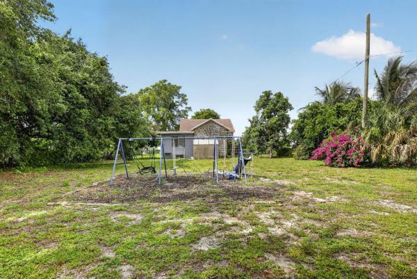 Hollywood Little Ranches, 2465 Taylor St, Hollywood, Florida 33020, image 2