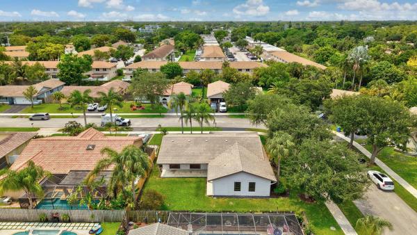 Royal Springs South, 7909 NW 18th Pl, Margate, Florida 33063, image 2