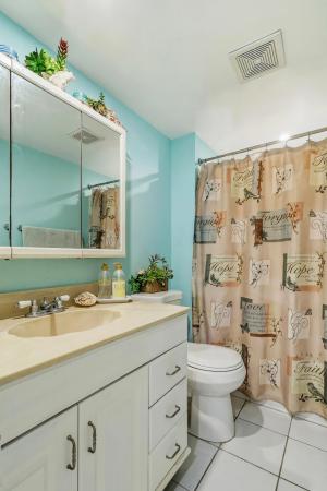 215 Lake Carol Dr, West Palm Beach, Florida 33411, image 2