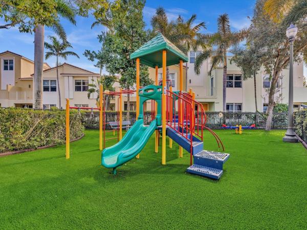 Centra Blue Lake Townhomes, 4865 NW 16th Ter, Boca Raton, Florida 33431, image 3