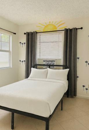 Pompano Beach Highlands, 272 NE 44th St, Deerfield Beach, Florida 33064, image 1
