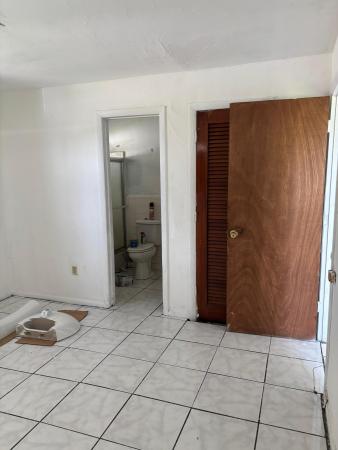 Holloway, 630 SE 2nd St, Belle Glade, Florida 33430, image 1