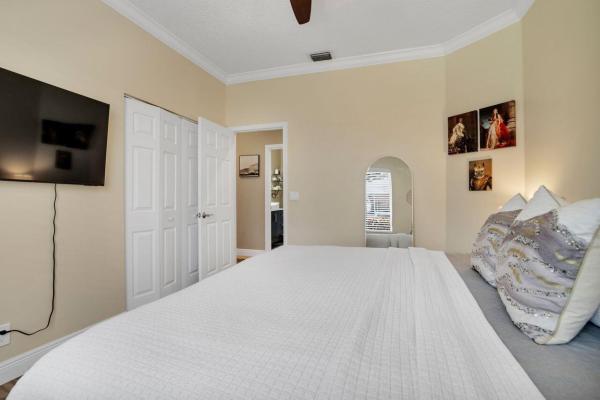 Mallards Landing, 5031 Mallards Ct, Coconut Creek, Florida 33073, image 2