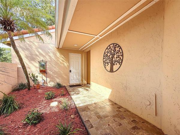 Garden Homes At Country Isles, 1420 Seagrape Cir, Weston, Florida 33326, image 3