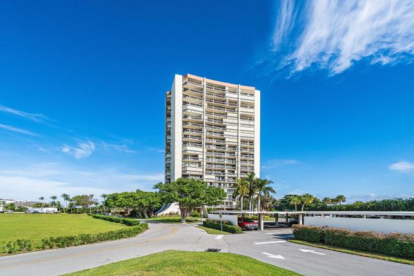 Jefferson Tower, 2425 Presidential Way #Ph5, West Palm Beach, Florida 33401, image 1