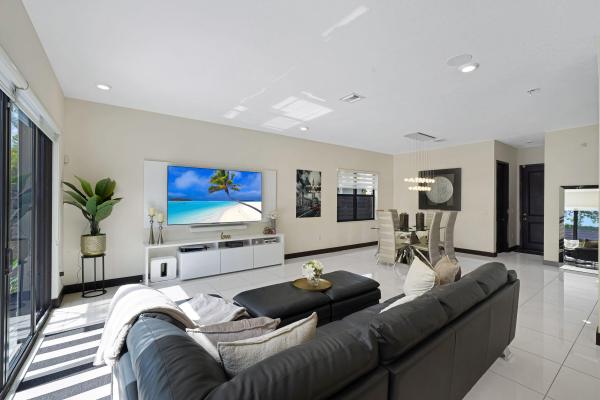 Satori, 15451 NW 88th Ave, Miami Lakes, Florida 33018, image 2