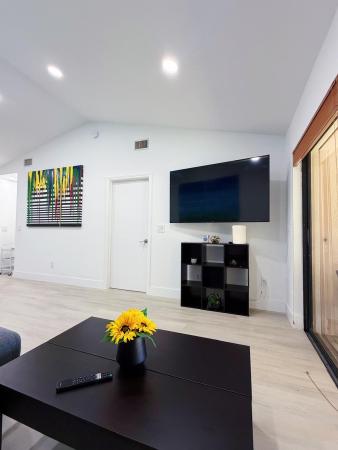 San Remo Golf & Tennis Club, 351 Club Cir #208, Boca Raton, Florida 33487, image 1