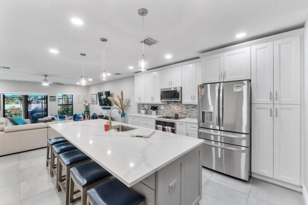 The Oaks At Hidden Harbour, 2932 Hidden Harbour Ct, Dania Beach, Florida 33312, image 1