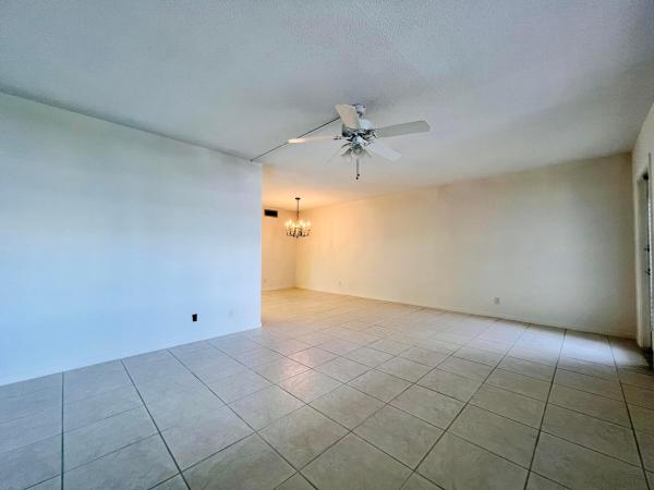 107 Wellington D, West Palm Beach, Florida 33417, image 2