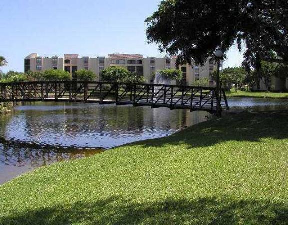 Lavers Resort & Racquet Club, 825 Egret Cir #206, Delray Beach, Florida 33444, image 2