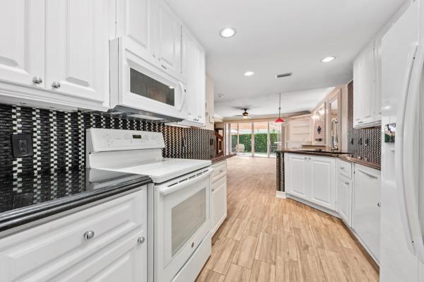 Catalina Lakes, 477 Capistrano Dr, Palm Beach Gardens, Florida 33410, image 1