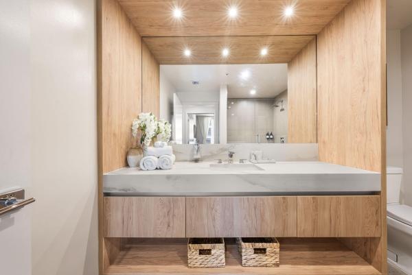 11 NE 6th St #1912, Miami, Florida 33132, image 1