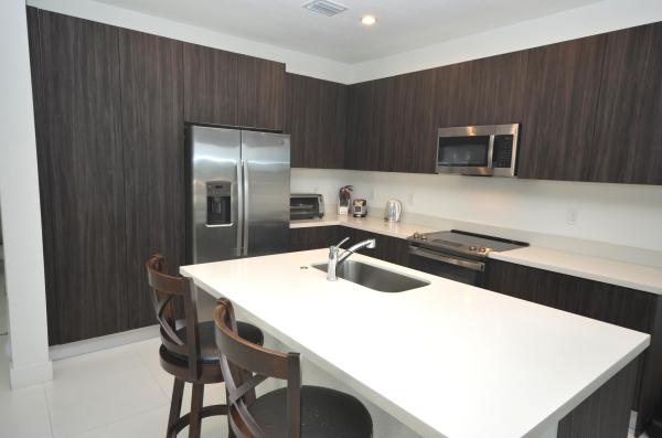 15743 SW 136th Ter, Unincorporated Dade County, Florida 33196, image 3