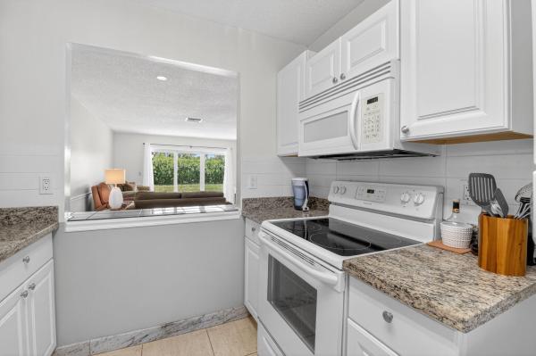 Palm Greens At Villa Del Ray, 13984 Via Flora #B, Delray Beach, Florida 33484, image 3