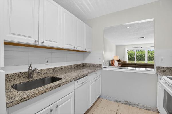 Palm Greens At Villa Del Ray, 13984 Via Flora #B, Delray Beach, Florida 33484, image 2